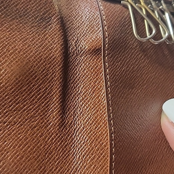 Louis vuitton 6-key holder - Picture 14 of 15